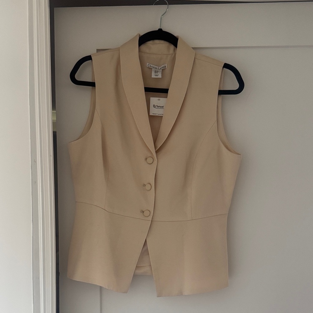 Christian Lacroix Sleeveless Shawl-Collar Vest in Cream size M